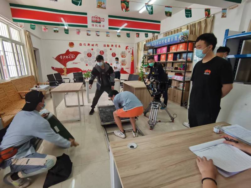 追星女孩心理学分析报告：椒江区广告片拍摄公司揭秘饭圈应援式传播逻辑